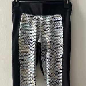 Women's Heat Gear Compression Cropped Leggings